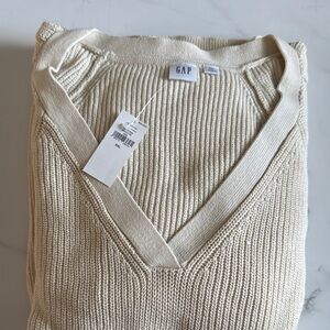GAP Cream V-Neck Ribbed Sweater